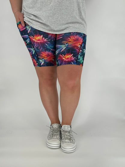 Vibrant Dragonfly Biker Shorts w/ Pockets